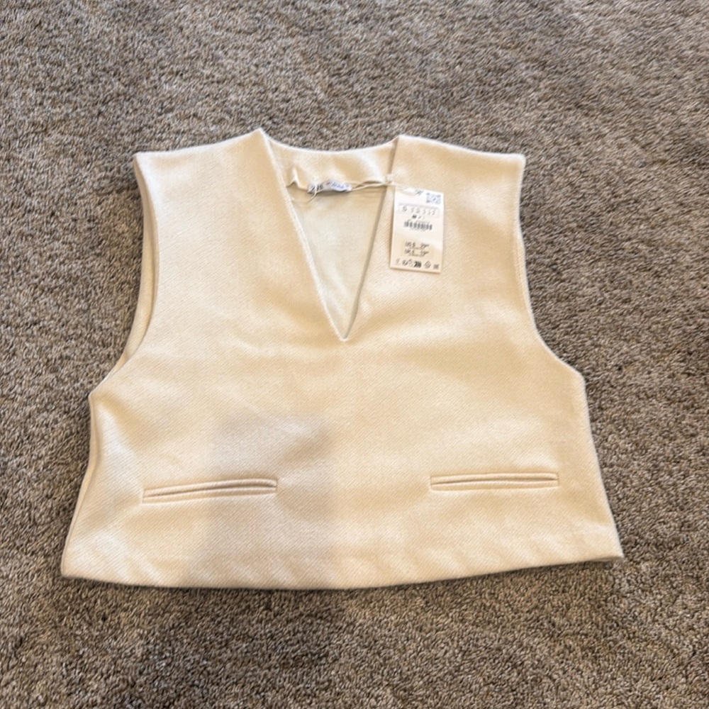 Zara cream vneck vest top size S NWT